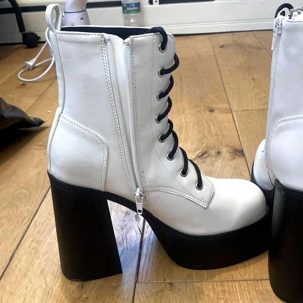 Steve Madden Black and White Platform Block Heel Combat Boots - Picture 8 of 9